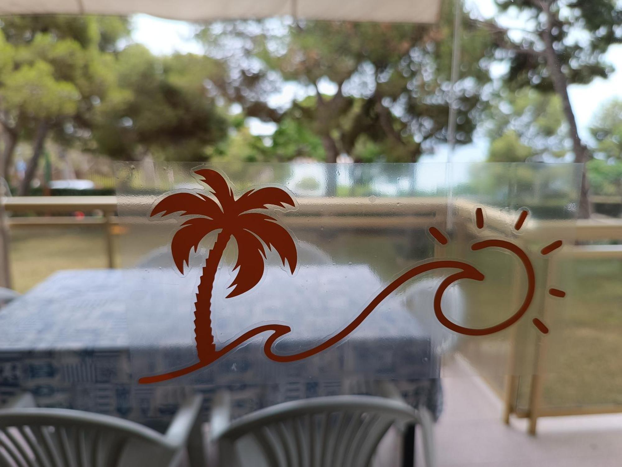 Beach & Flowers Free Parking سالو المظهر الخارجي الصورة